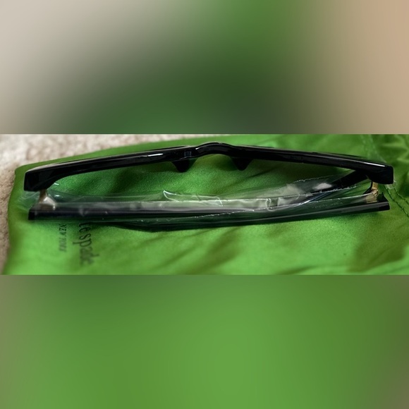 ?KATE SPADE??NWOT?Samantha Sunglases in Black main image 5